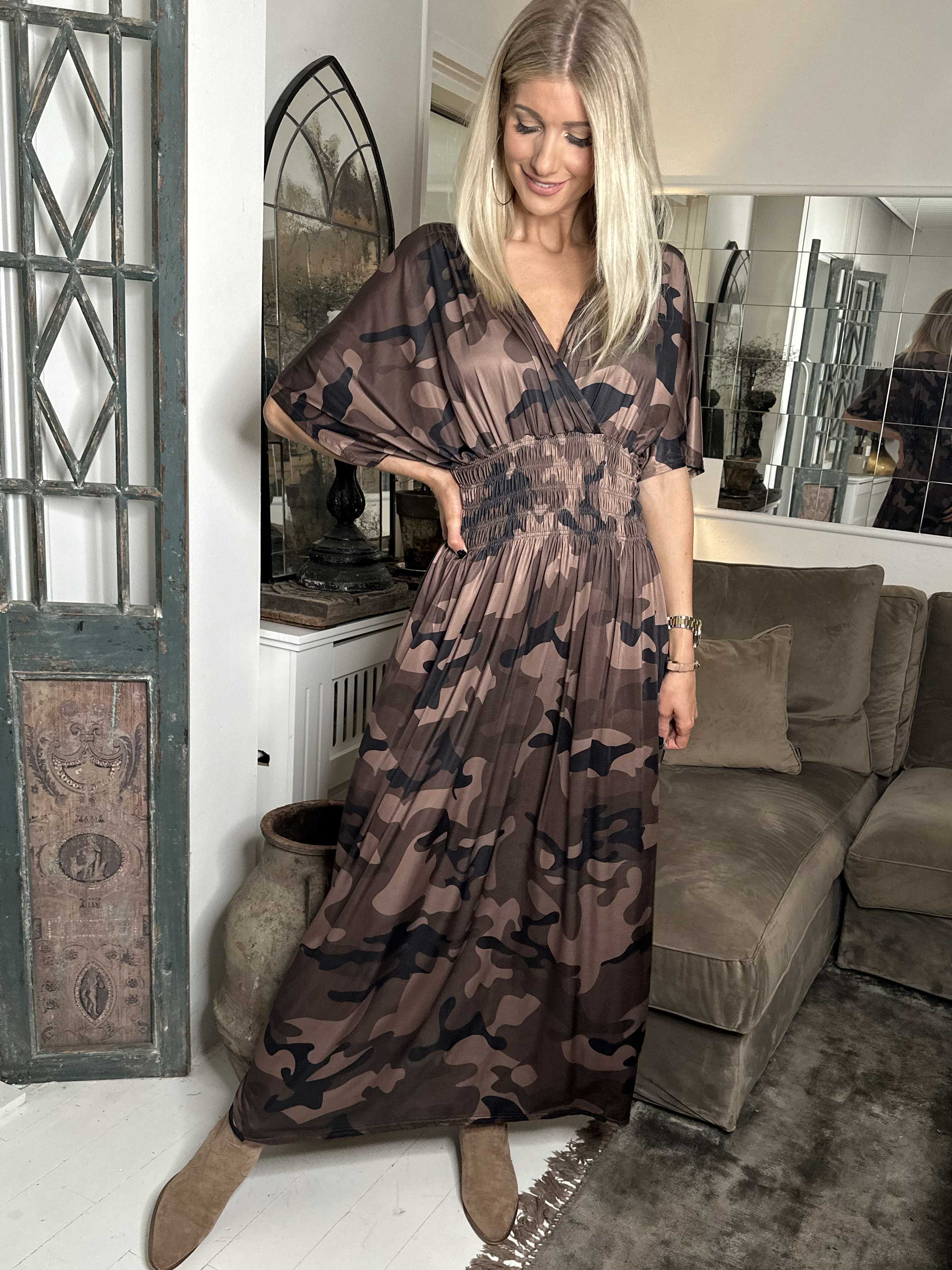 Pams Camo - Lang elastisk kjole i camouflageprint